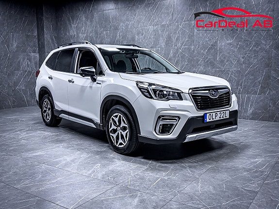 Subaru Forester e-Boxer 150hk Kamera CarPlay Drag Rattvärme Elstolar