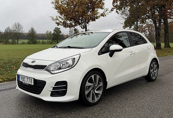 Kia Rio 5-dörrar 1.2 CVVT Special Edition Backkamera En ägare