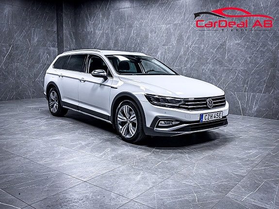 Volkswagen Passat Alltrack 2.0 TDI 4Motion Värmare Kamera Navi CarPlay Drag MOMS
