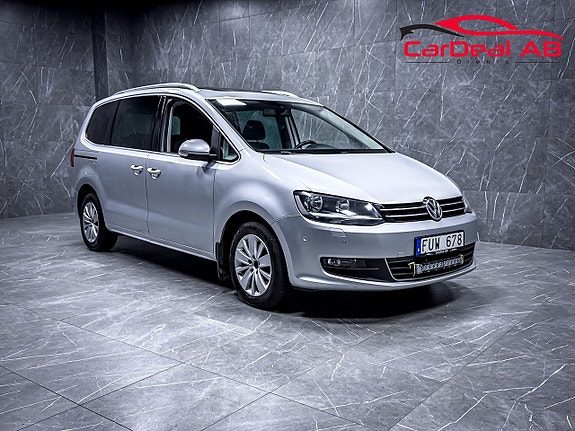 Volkswagen Sharan 2.0 TDI Värmare 7-Sits Pano LED-ramp Kamera Navi Drag