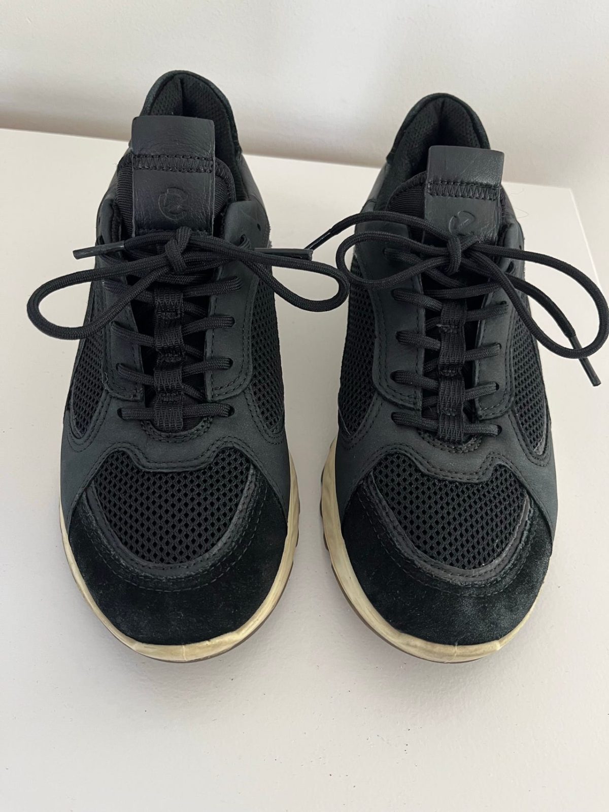 Ecco sneakers
