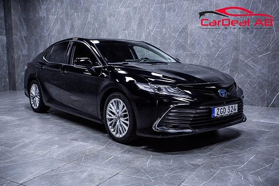 Toyota Camry Hybrid CVT Executive Premium HUD 360° JBL *VÄLUTRUSTAD*