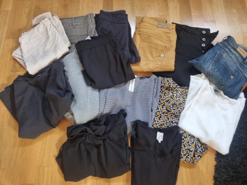 Damkläder i klädpaket stl 38