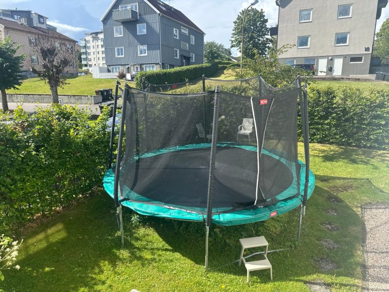 Berg studsmatta 430 cm