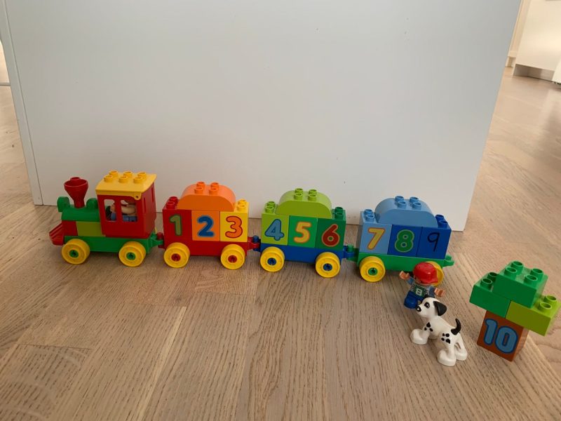 LEGO DUPLO tåg med siffror