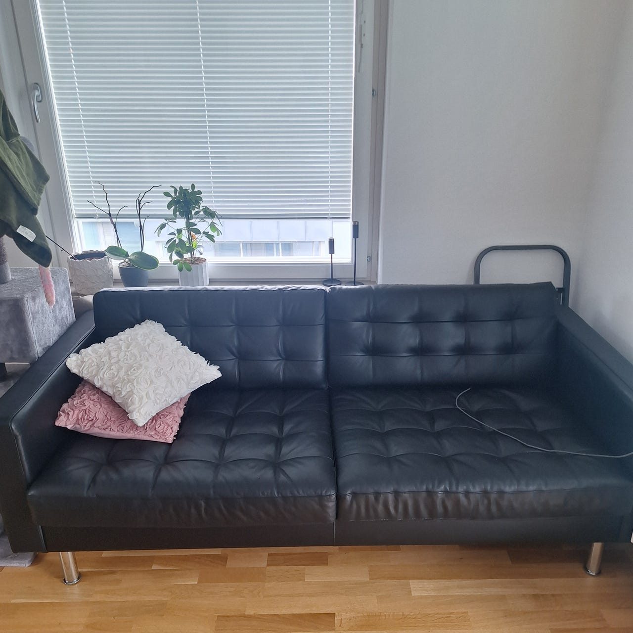 IKEA soffa 3-sits svart konstläder 204 cm
