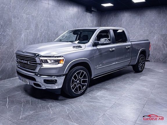 Dodge RAM 1500 Crew Cab 5.7 V8 HEMI H/K Kamera Skinn Drag SE SPEC