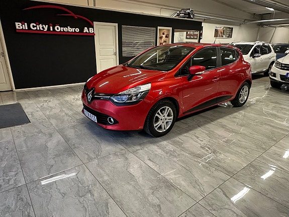 Renault Clio 1.2 (73hk) Låga Mil / 2-Ägare / GPS Keyless / Nyservad