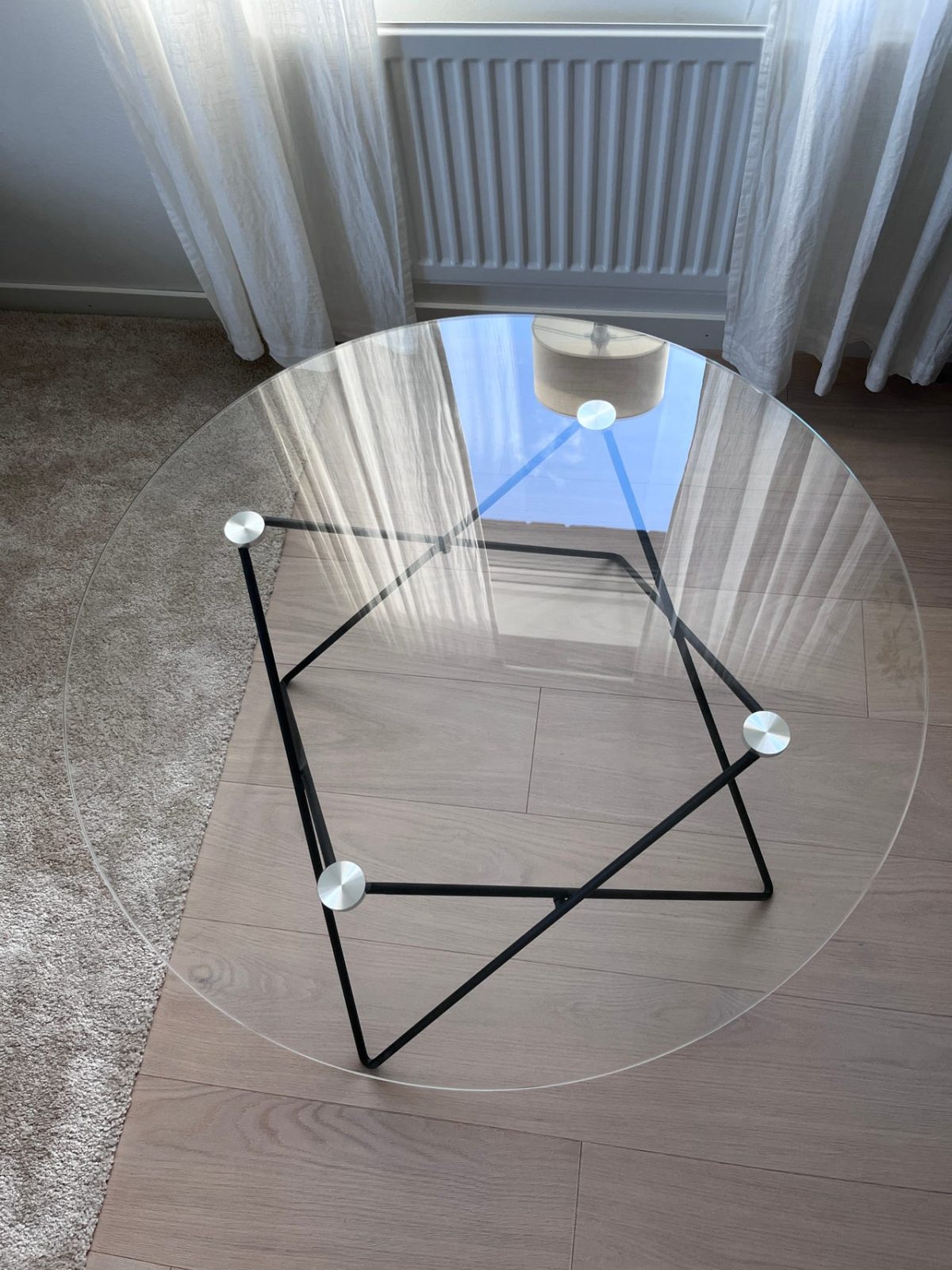 Mio Yoko soffbord – glas/svart metall